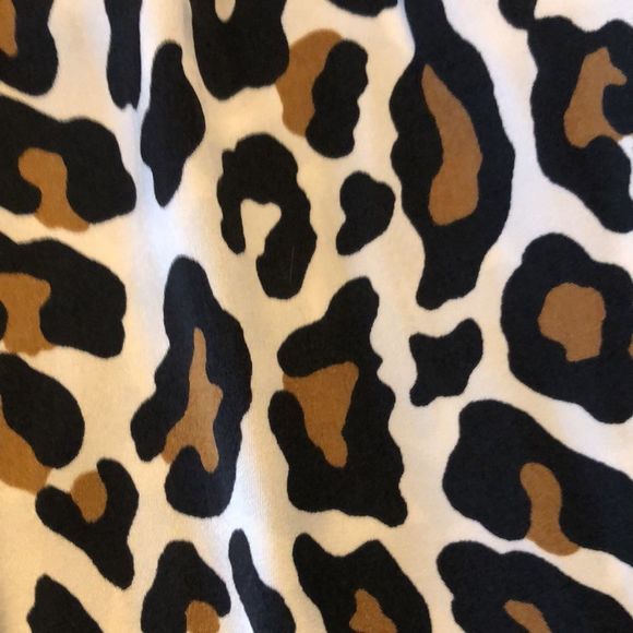 Banana Republic Leopard print pajamas XS coordinate set/sold as a set/ luxurious - Picture 4 of 15